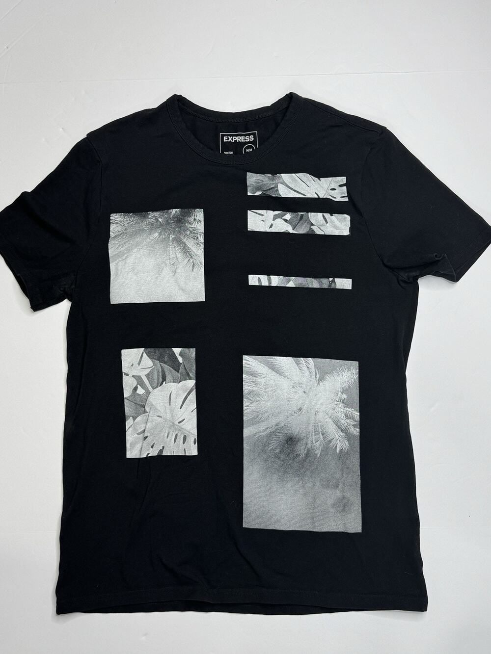 Express T Shirt Mens M Black Tropical Palm Leaf Graphic Stretch Moisture Wicking